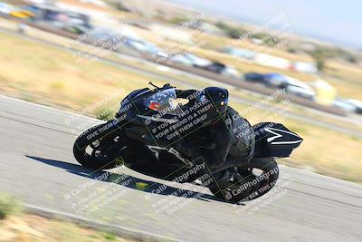 media/Oct-15-2023-TrackXperience (Sun) [[85198ff50b]]/Group 3/session 4 turn 3/